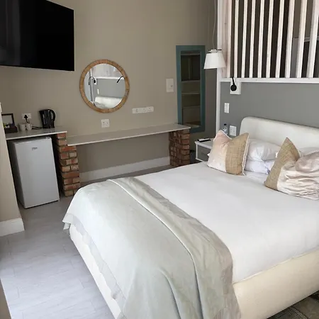 Atlantic Villa Boutique Guesthouse-3
